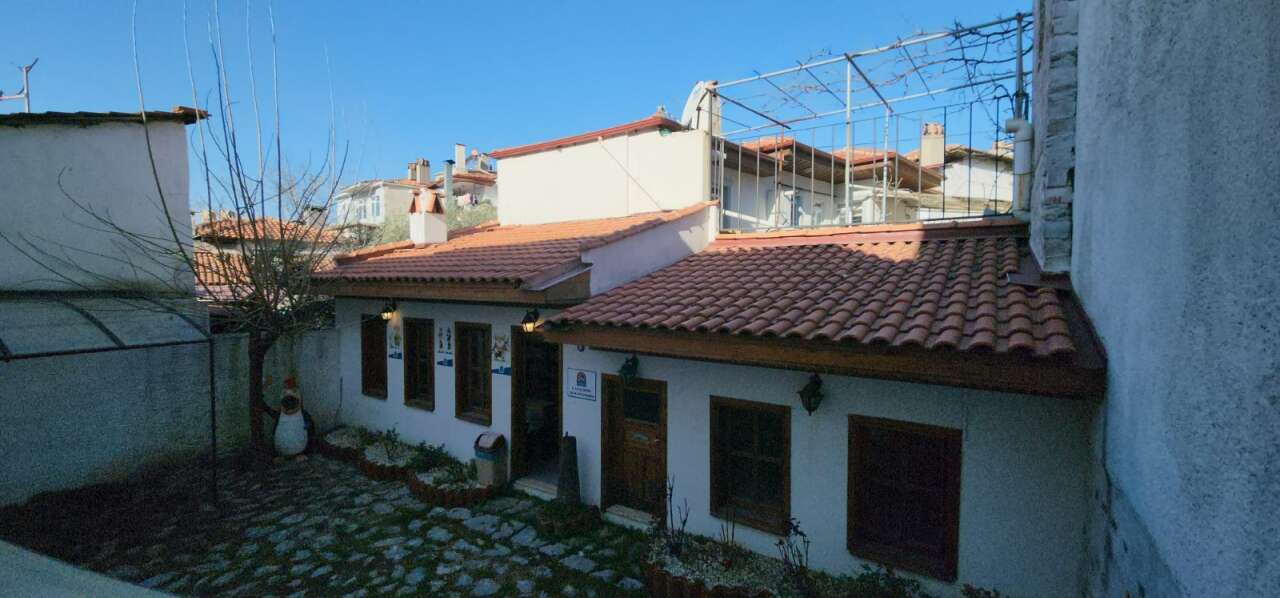 “Tanıyamadığı Kardeşinin Adını Yaşatıyor: Muğla' Saburhane’de Çocukların Hayatını Değiştiren Kütüphane” 1